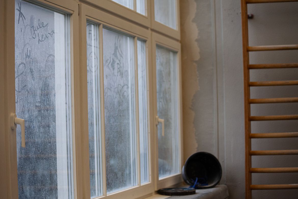 34 - Fenster an der Hermann-Neuberger-Sportschule