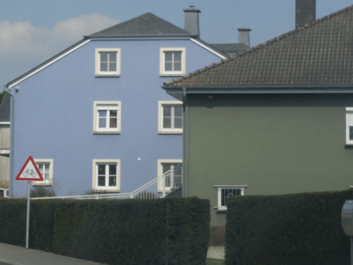 11 L1001484