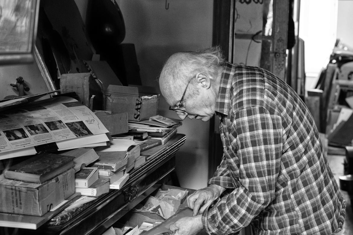 08-luthier